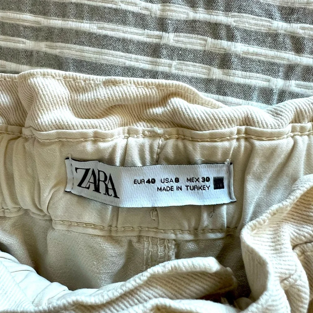 ZARA Jeans - Picture 1 of 2